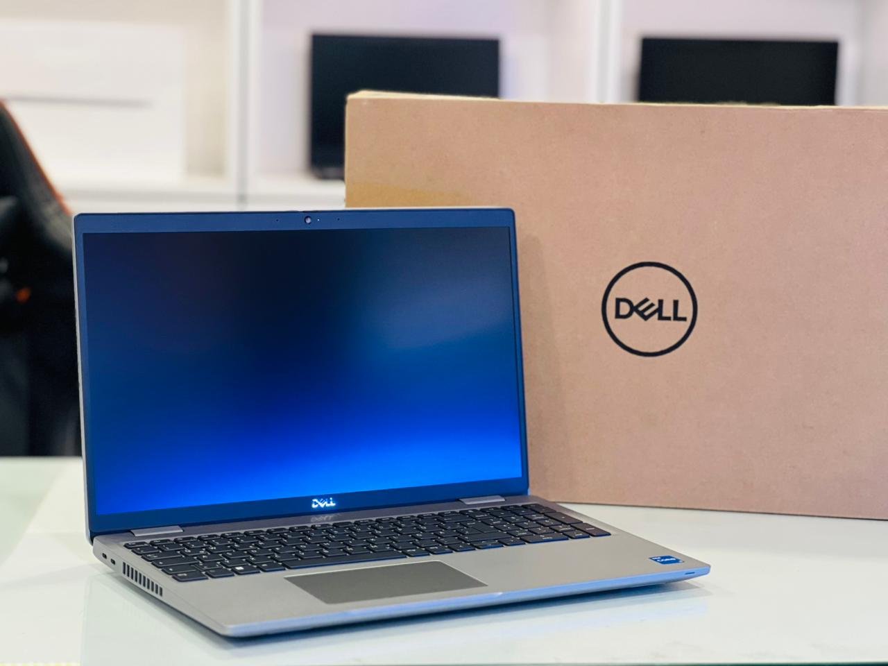 DELL LATITUDE 5520 -i7 11TH GEN -8GB RAM / 256GB NVME -15.6 INCH LAPTOP